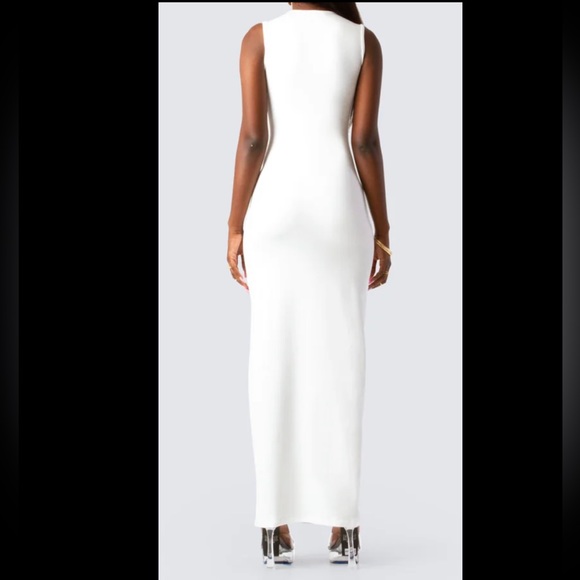 “Bailey” Maxi Dress - Picture 3 of 8